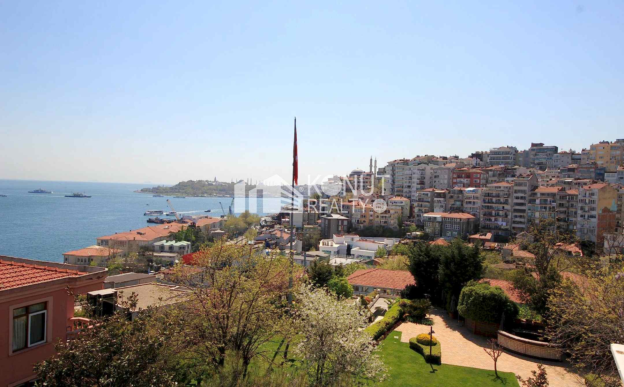 Boğaz Manzaralı, Bakımlı, 3+1 Satılık Daire