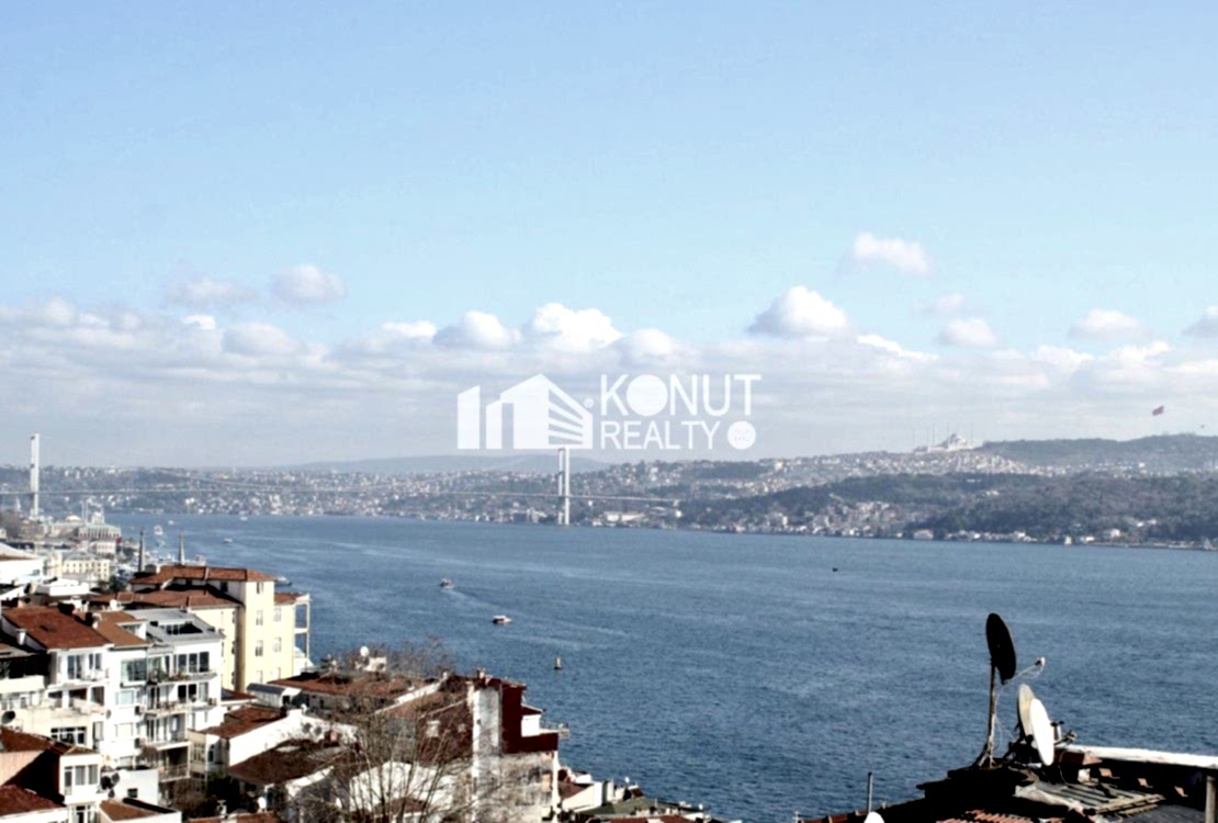 Gümüşsuyu'nda Manzaralı Yüksek tavanlı 125m2 Şık